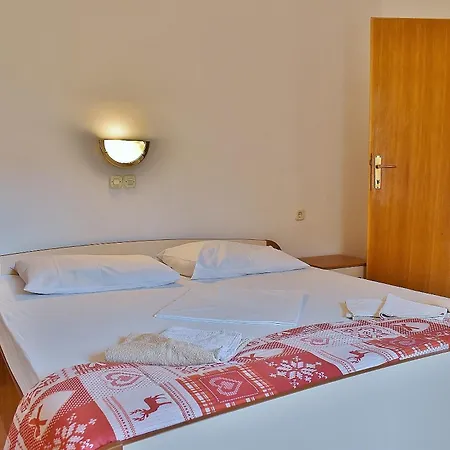 Apartman By The Sea Banjol, Rab - 25541 Banjol