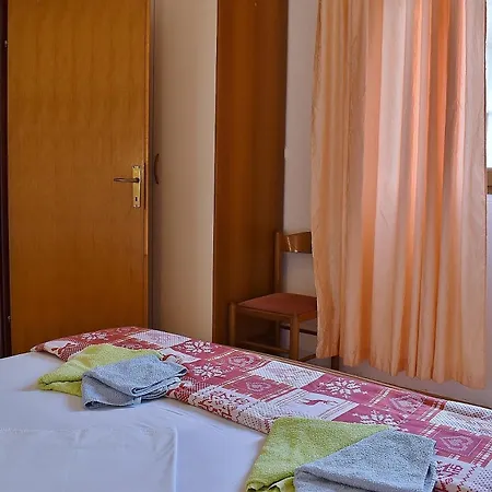 By The Sea Banjol, Rab - 25541 Apartment *