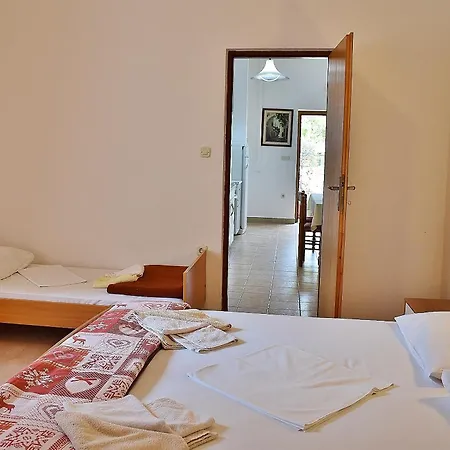 Apartment By The Sea Banjol, Rab - 25541 Banjol